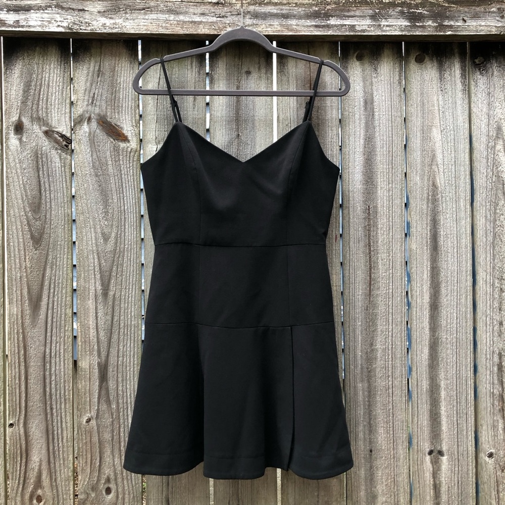 Black Halo Little Black Dress Size 10 Mini Sleeveless Flounce Hem